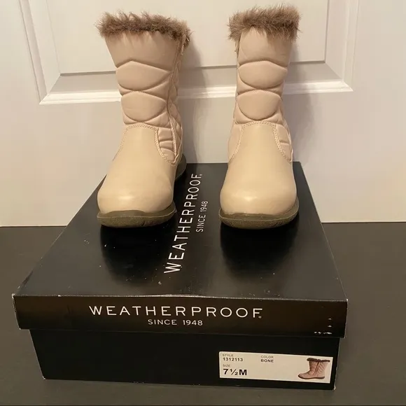 WEATHERPROOF WINTER BOOTS SHOES CREAM FAUX FUR ZIPPER Size 7.5 M