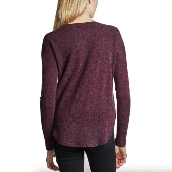 WHITE   WARREN Curved Rib Hem Crewneck Cashmere Sweater in Maroon/Purple/Magenta