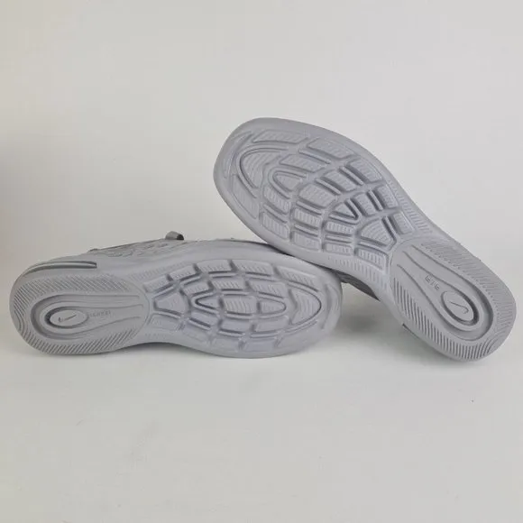 WMNS Nike Air Max Axis Running Shoes Vast Grey Sport