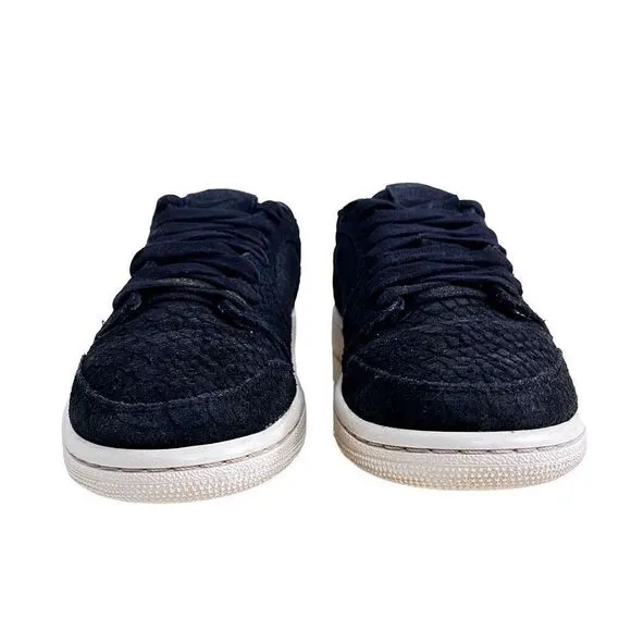 WOMANS AIR JORDAN 1 RE LO Size 7