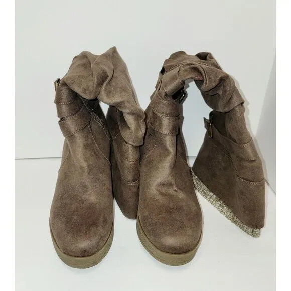 Women Evette Riding Boots‎ Toupe Size 8.5
