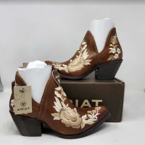 Women's 7 Ariat Encore Rose snip toe western cowgirl boots in Texas Tan 10040351