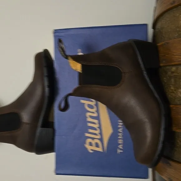 WOMEN'S BLUNDSTONE 1673 ANTIQUE BROWN HEEL PULL ON BOOTS ANKLE BOOTIES WITH BOX