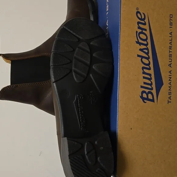 WOMEN'S BLUNDSTONE 1673 ANTIQUE BROWN HEEL PULL ON BOOTS ANKLE BOOTIES WITH BOX
