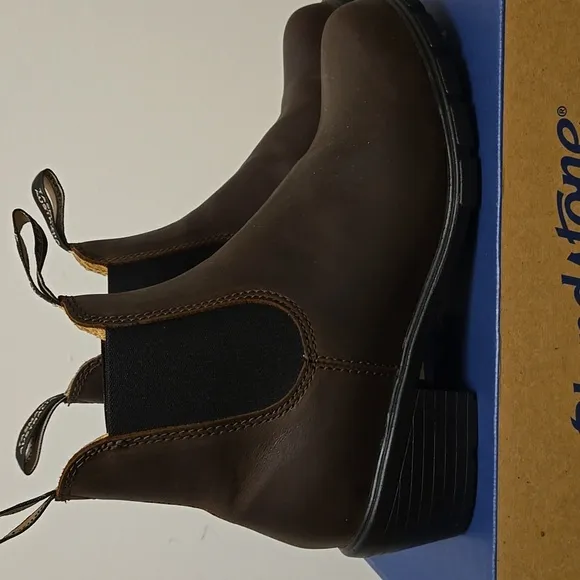 WOMEN'S BLUNDSTONE 1673 ANTIQUE BROWN HEEL PULL ON BOOTS ANKLE BOOTIES WITH BOX