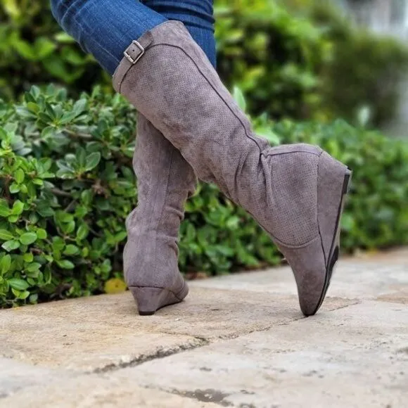 Women's Gray Wrinkle Finish Calf Length Pull On Boots Rounded Toe