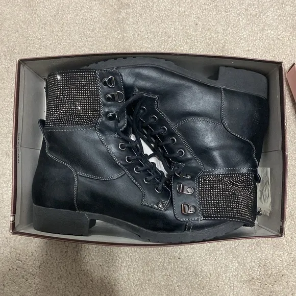 Women's Guess Black Combat Boots Size 8M