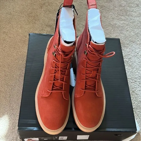 Women's Hi-Line Heel Lace Up Boots in Warp Red, Tawny Buff Size 9