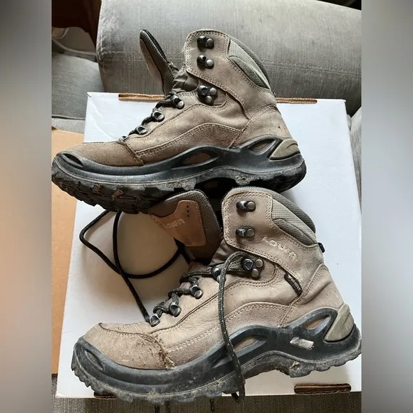 Women’s Lowa Brown Hiking Boots