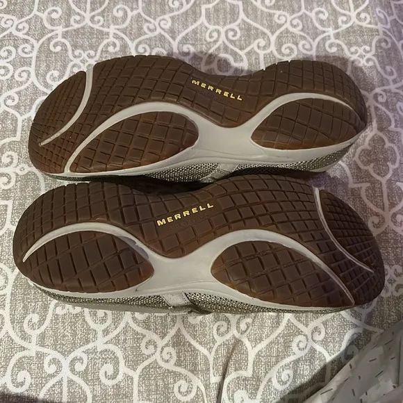 Womens Merrell Encore Slip on shoes sz 9 new