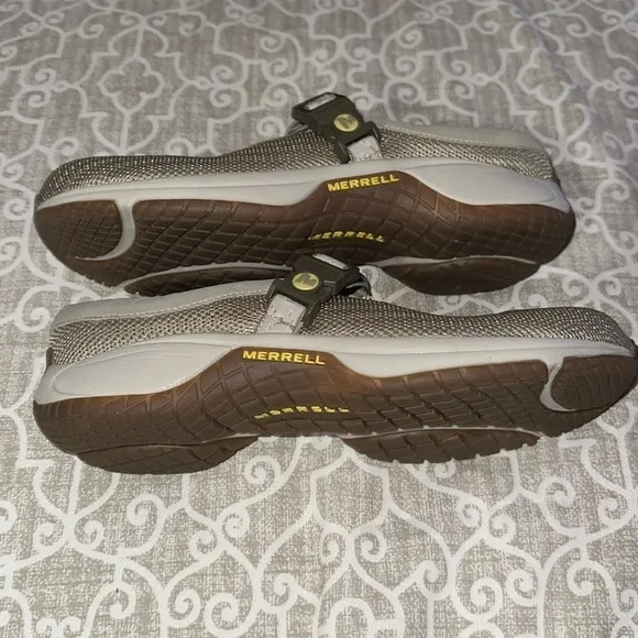 Womens Merrell Encore Slip on shoes sz 9 new