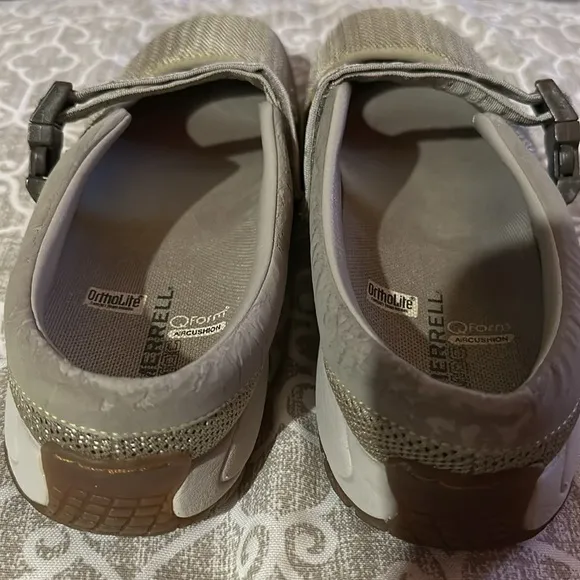 Womens Merrell Encore Slip on shoes sz 9 new