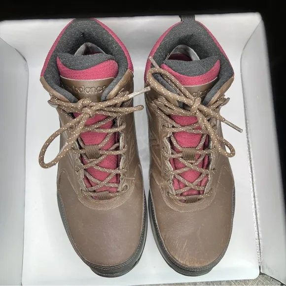 Women’s New Balance 1400 V1 Trail Walking Boots Size 8.5