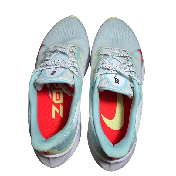 Womens Nike Zoom Winflow Athletic Running Shoes Size 8 White