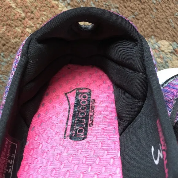 Womens size 9.5 Skechers Go Walk 3 Slip On Goga Mat multi colored walking shoes