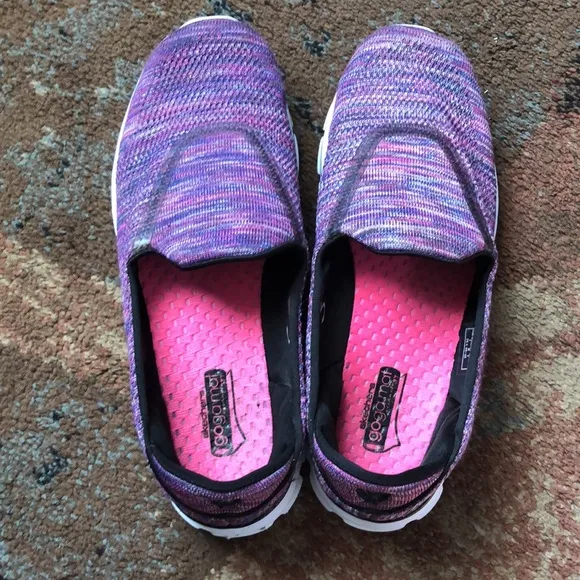 Womens size 9.5 Skechers Go Walk 3 Slip On Goga Mat multi colored walking shoes