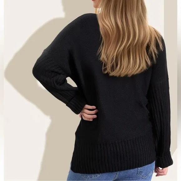 Women's Turtleneck Oversized Sweaters - Black M
