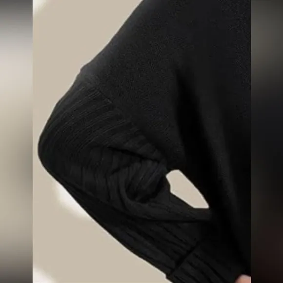 Women's Turtleneck Oversized Sweaters - Black M
