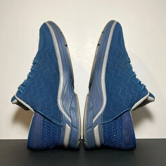 Womens ZEBA Hands Free Sapphire Blue Slip On Sneakers / Size 9.5
