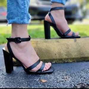 Womens Triple Straps Chunky Heels Sandals Black Color