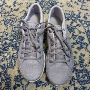 Worn once washable Reebok walking shoes