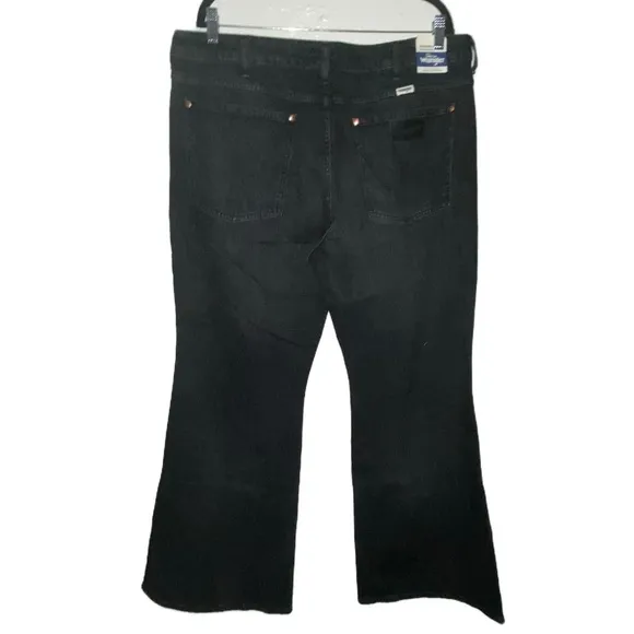 WRANGLER WANDERER 622 HIGH RISE MODERN FLARE JEANS in black