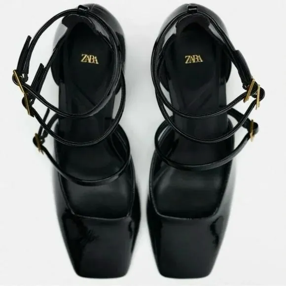 ZARA BUCKLED BLOCK HEEL SHOES