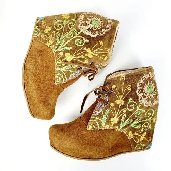 Zeyzani Boots Embroidered Wedge Platform Floral Suede Bootie Fur  EU 40 US 9-9.5