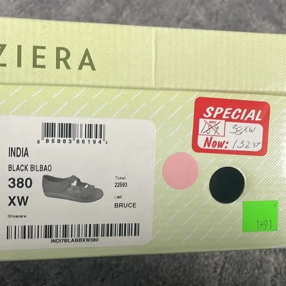Ziera designer comfort Velcro shoes 38 XW
