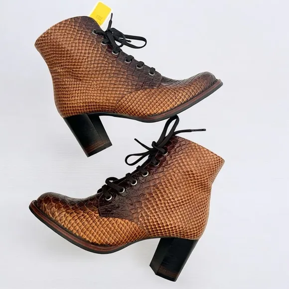 Zinda Snake Skin Leather Booties Sz 36 NWT